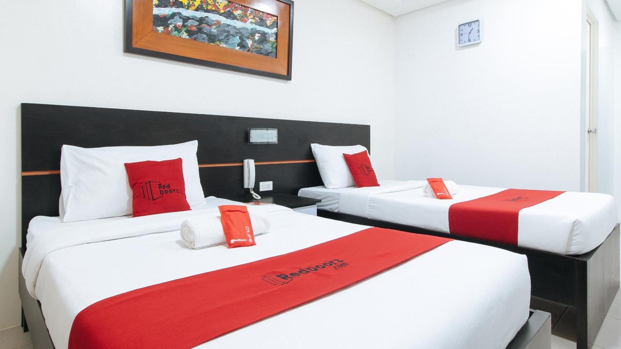 Reddoorz Plus At Evangelista Street Makati Makati City Kültér fotó