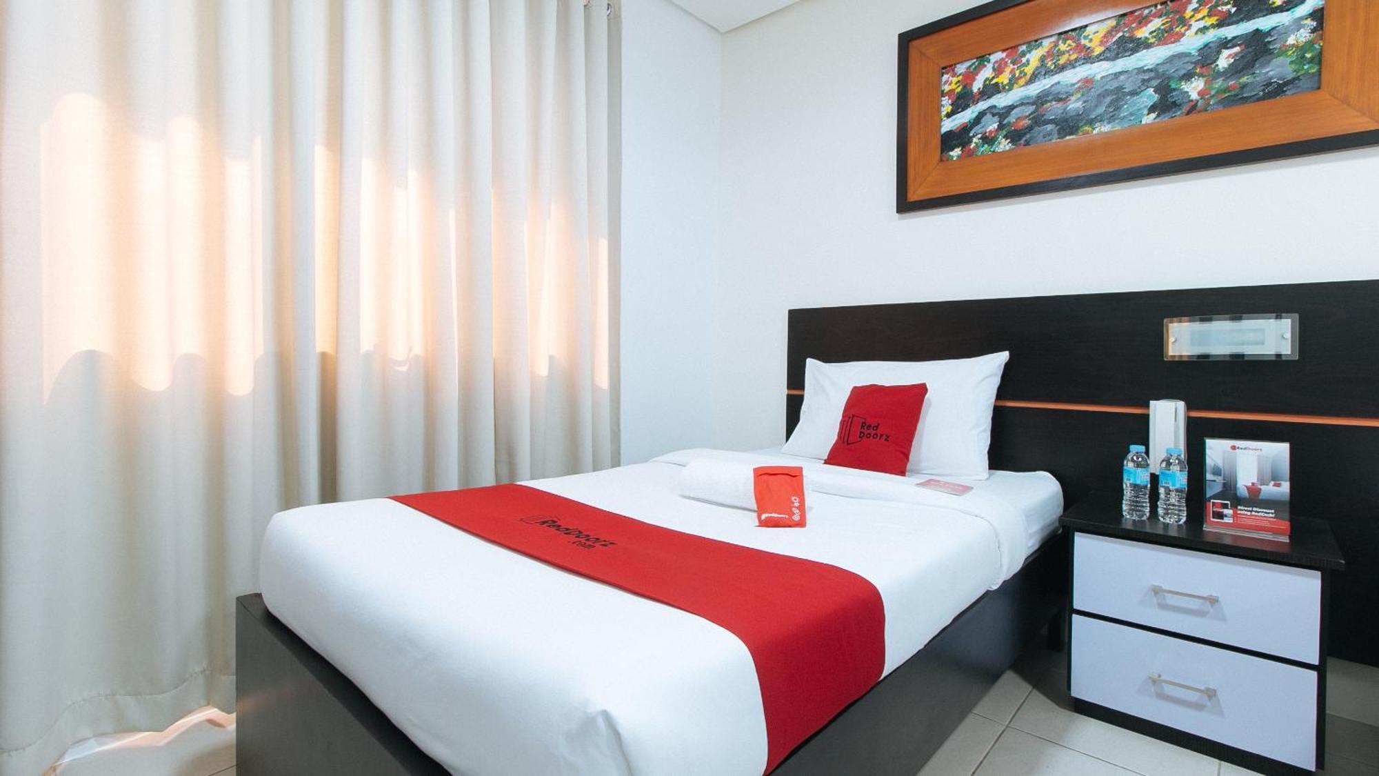 Reddoorz Plus At Evangelista Street Makati Makati City Kültér fotó