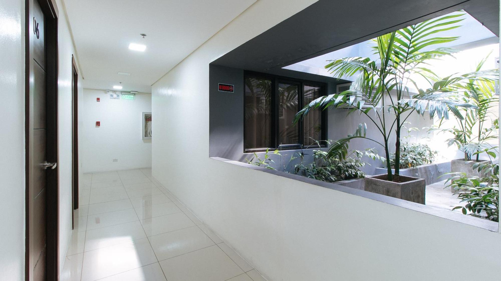 Reddoorz Plus At Evangelista Street Makati Makati City Kültér fotó