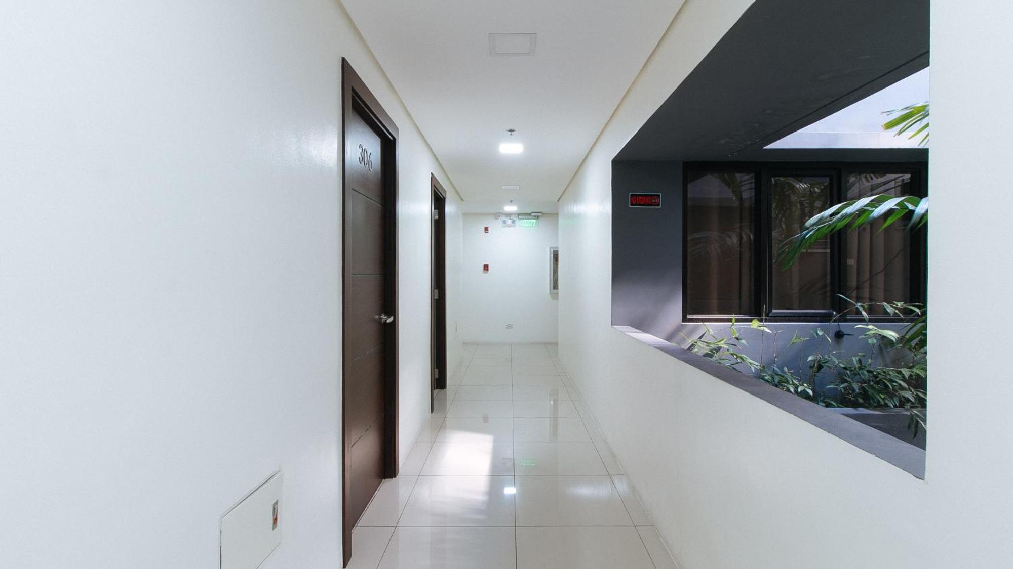Reddoorz Plus At Evangelista Street Makati Makati City Kültér fotó